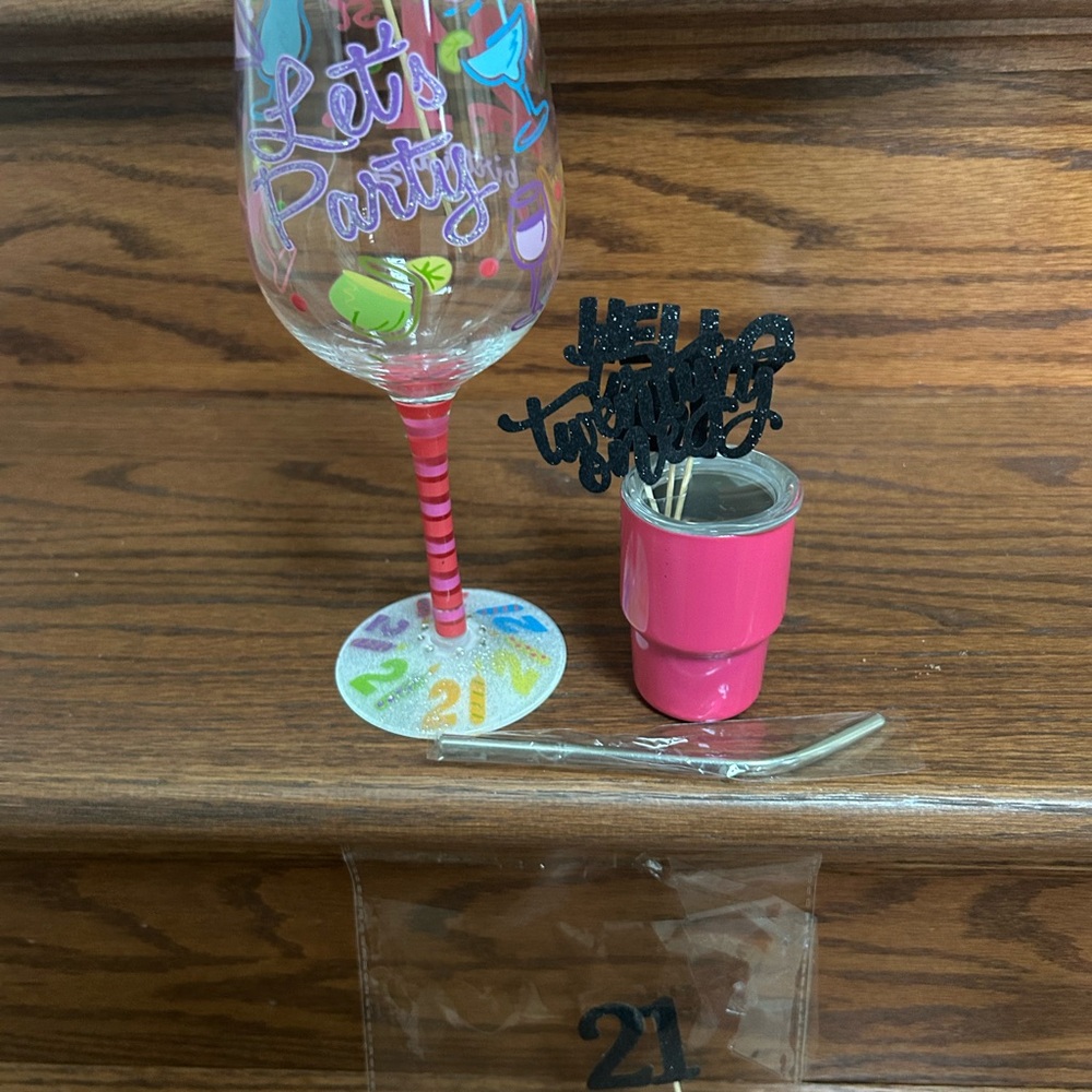❤️⭐️$5 when bundled!  Bundle of 21st birthday Party Wine Glass, shot glass decor